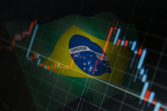 Cicero Viana Filho analisa os efeitos da digitalização total do dinheiro na economia e na sociedade.