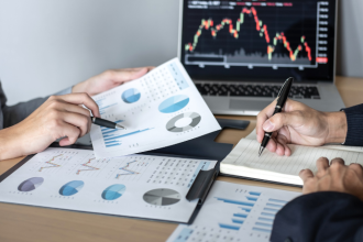 Economia de Campinas enfrenta cautela industrial, mas investimentos e inovação mantêm oportunidades na região